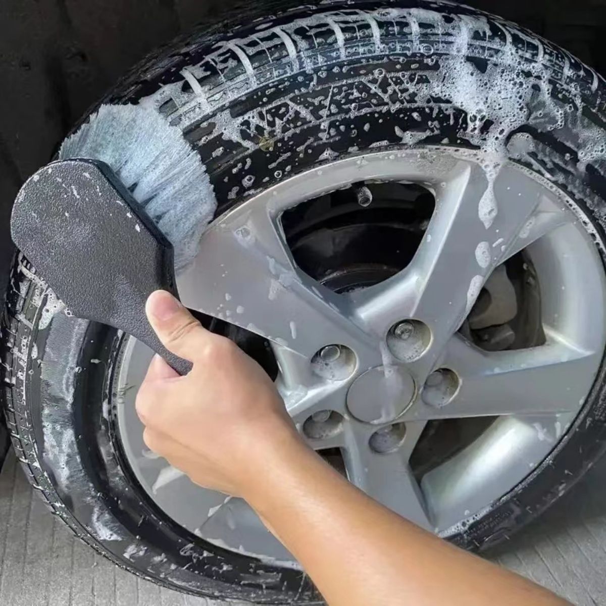 Reinigingsborstel voor autowie - Car Cleaning Brush recensie en prijs