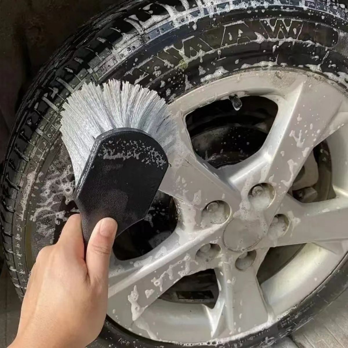 Auto Wiel Reinigingsborstel De - Car Cleaning Brush recensie en prijs